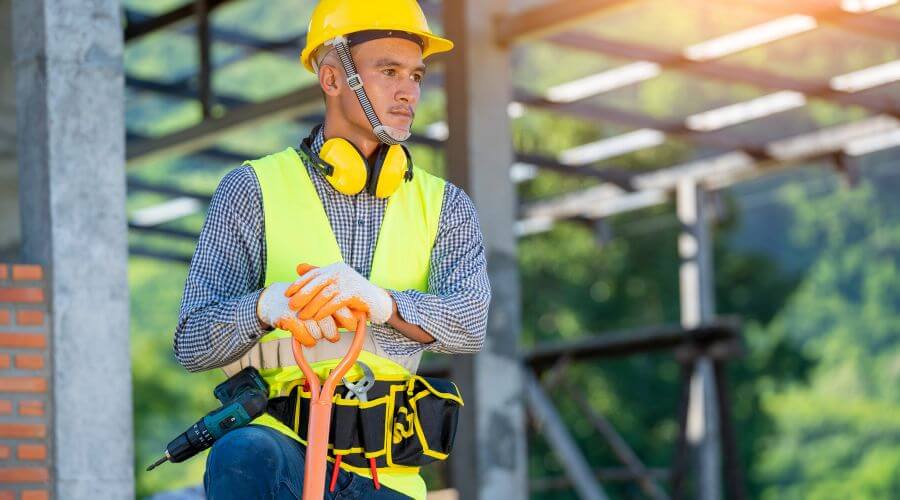 Professional gutter cleaning in Golden, MO